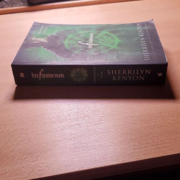 Infamous by Sherrilyn Kenyon Paperback Novel 🌎5/$10🌏 - Picture 3 of 6